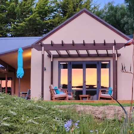 מלון אפר האט Boutique Art Retreat מראה חיצוני תמונה