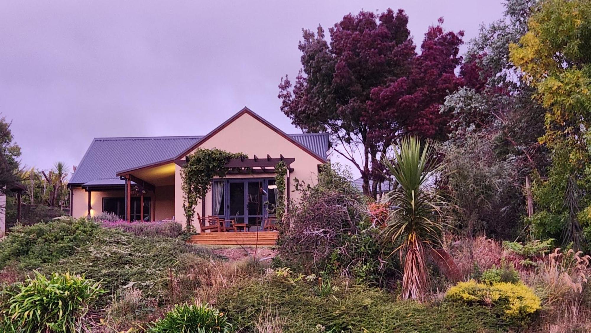 מלון אפר האט Boutique Art Retreat מראה חיצוני תמונה